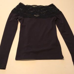 H&M black off shoulder shirt